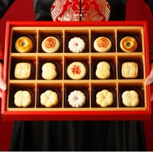 御茶膳房糕點(diǎn)禮盒過(guò)節(jié)送禮節(jié)日禮品北京特產(chǎn)點(diǎn)心小吃禮物零食大禮包640g